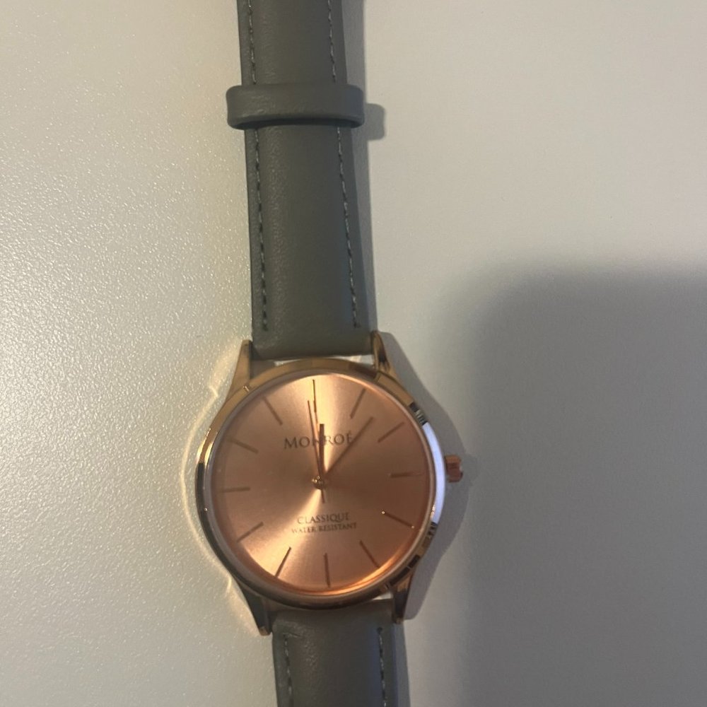 Monroe Watch - Picture 4 of 4